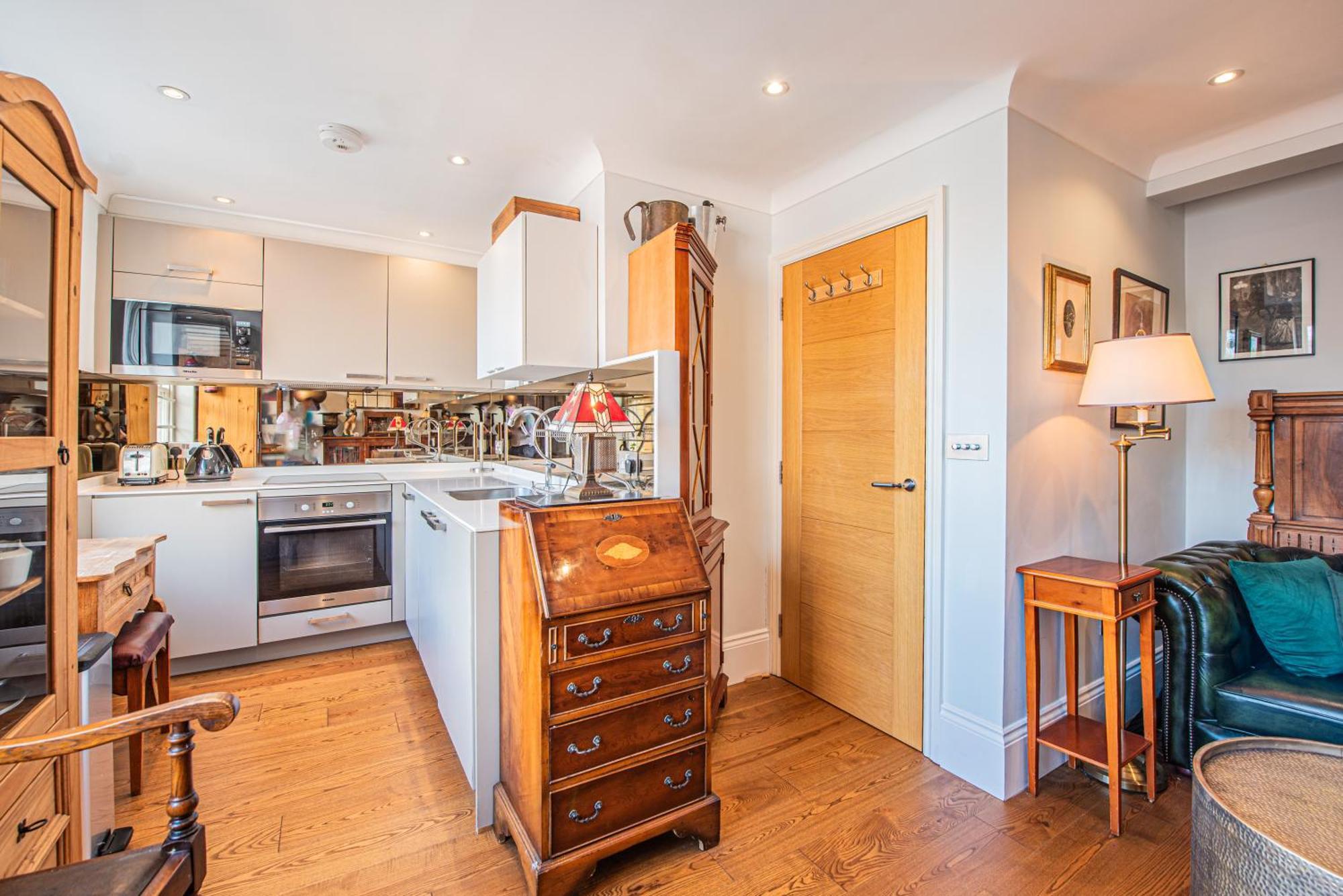 Stylish 1-Bed Flat In Soho - Prime Central London Londres Exterior foto