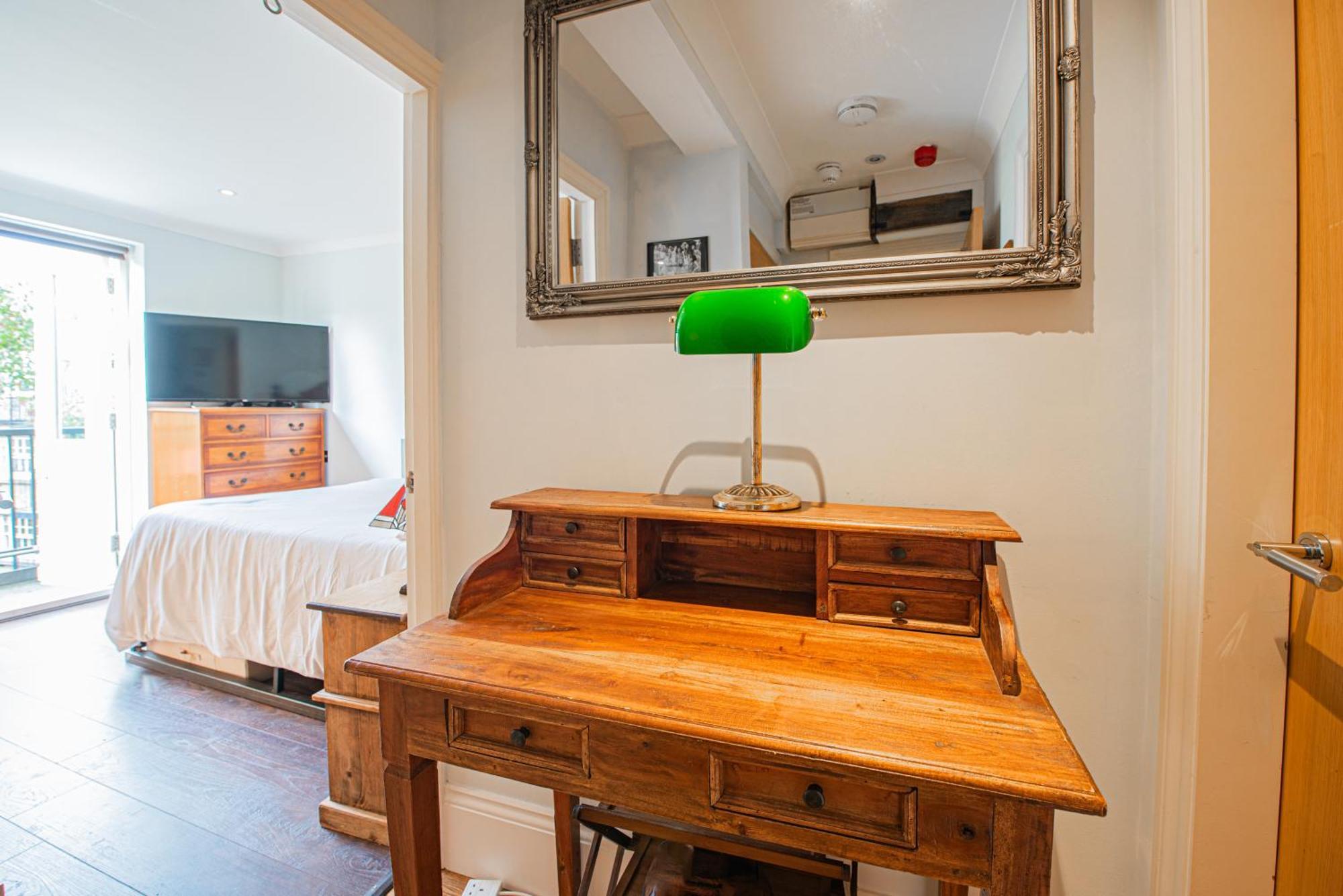 Stylish 1-Bed Flat In Soho - Prime Central London Londres Exterior foto